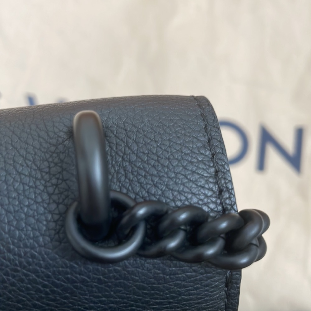 RARE 🔥 Louis Vuitton My Lock Me Bb in Matte Black - Picture 14 of 17